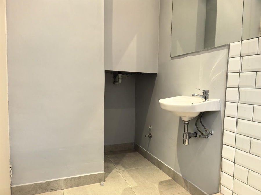 To Let 0 Bedroom Property for Rent in Oranjezicht Western Cape